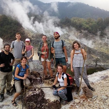 Hostel Bogor Eksteriør bilde