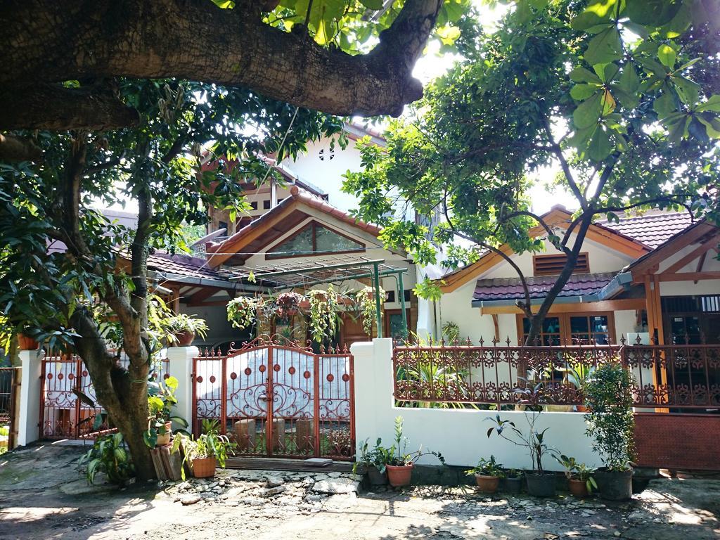 Hostel Bogor Eksteriør bilde