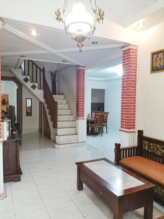 Hostel Bogor Eksteriør bilde