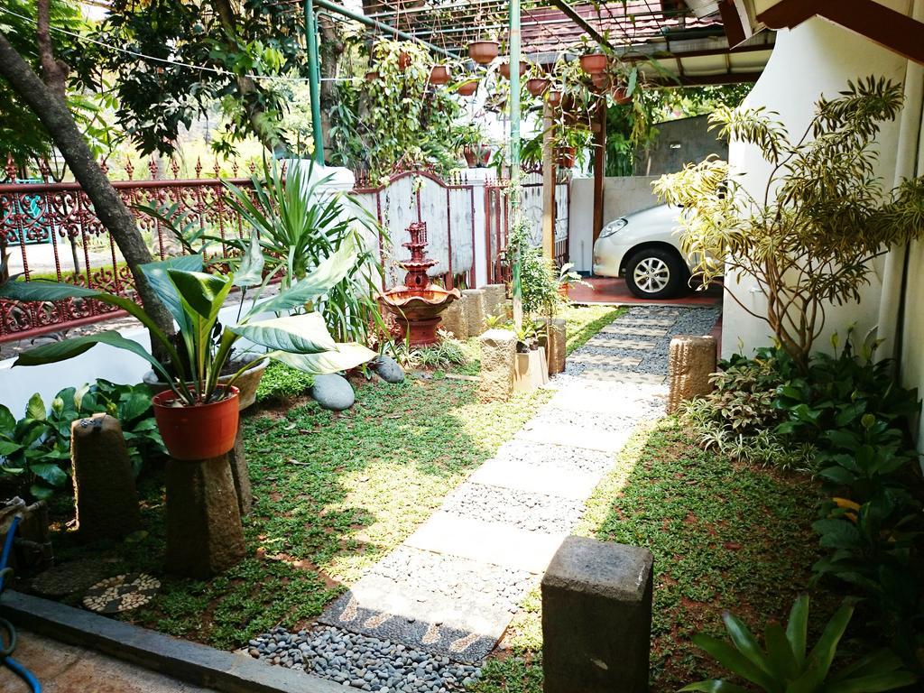 Hostel Bogor Eksteriør bilde