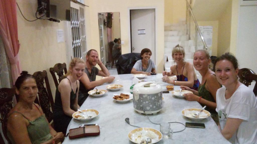 Hostel Bogor Eksteriør bilde
