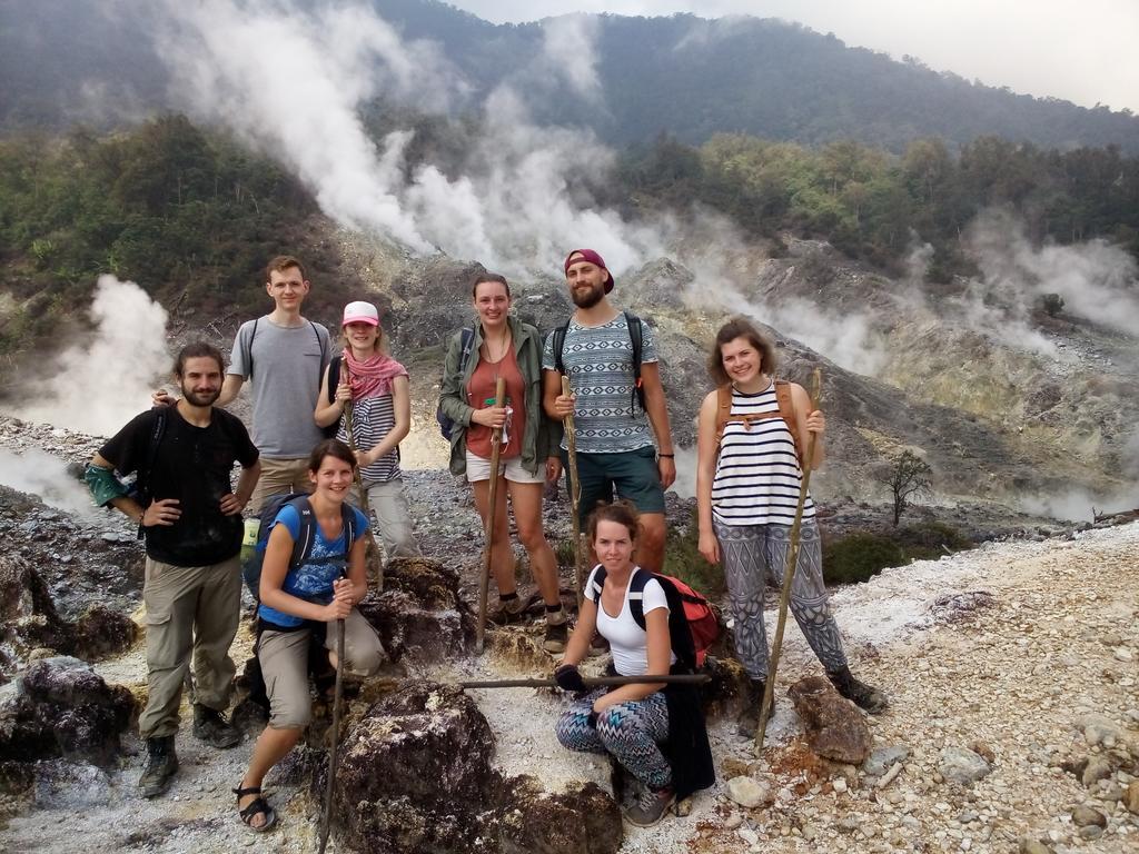 Hostel Bogor Eksteriør bilde